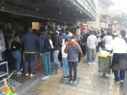 بالفيديو: حركة سياحية وتجارية نشطة تشهدها مدينة يافا اليوم